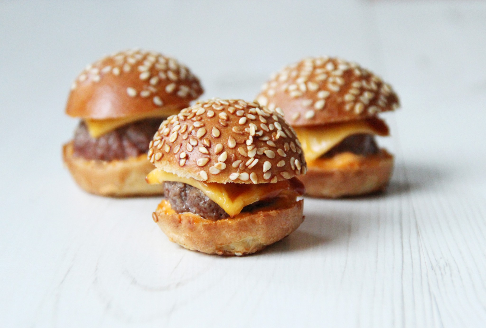 Mini cheeseburgers